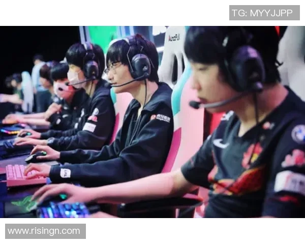 DOTA2深度解析:探讨FPX战队在比赛中的节奏掌控与策略运用 DOTA2深度解析:探讨FPX战队在比赛中的节奏掌控与策略运用